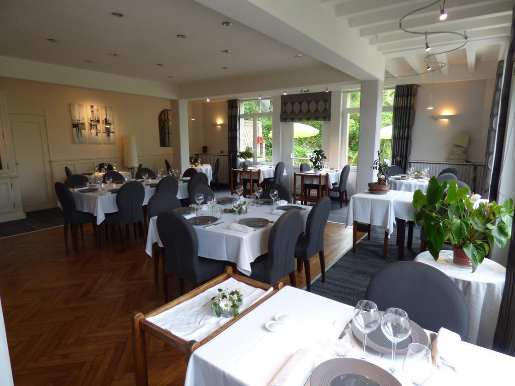 Auberge De L'Abbaye-Logis Hotel Restaurant アムビエ エクステリア 写真